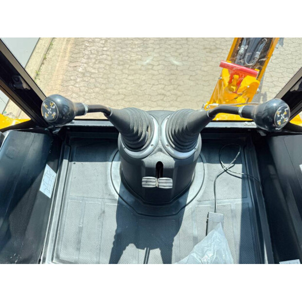 2024 JCB 3DX-41764268