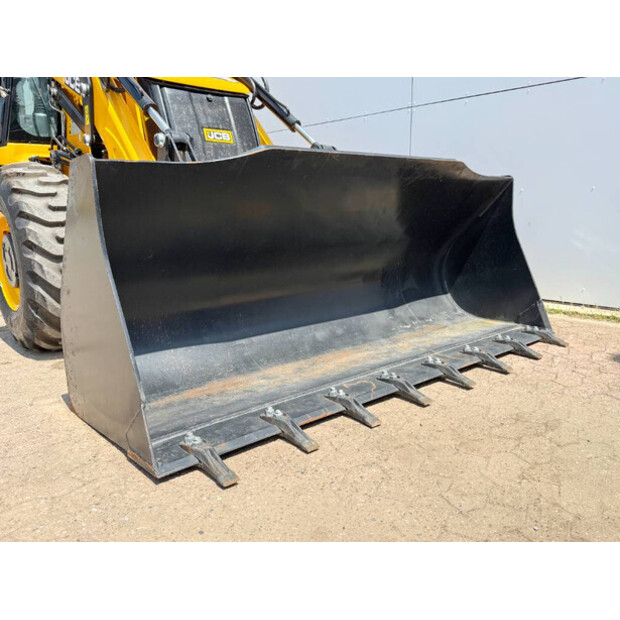 2024 JCB 3DX-41764272
