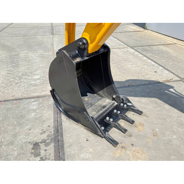 2024 JCB 3DX-41764281