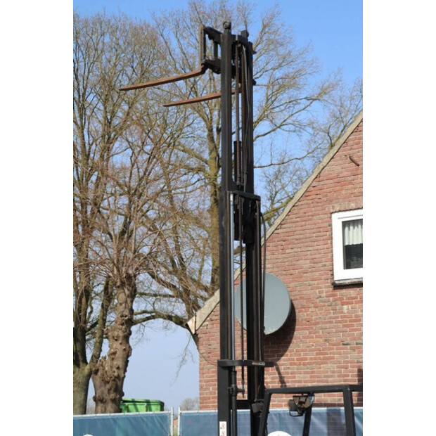 2001 Yale GLP16AF2026-41764572