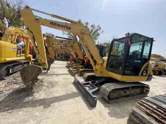 صورة ل حفارات صغيرة 2022 كوماتسو PC56-7
