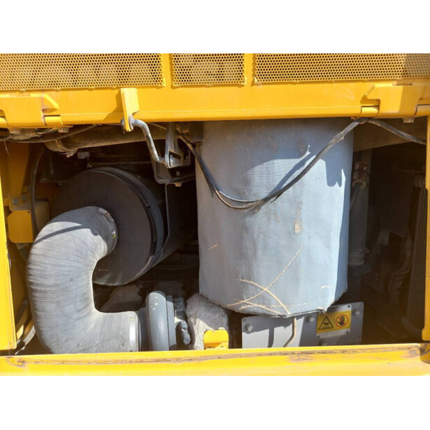 2024 Komatsu D155A-6R-41765510