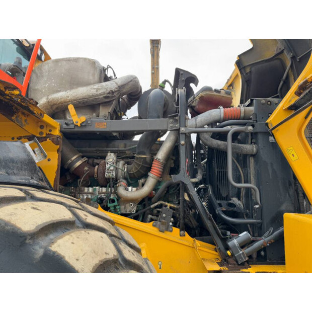 2019 فولفو L220H-41767423