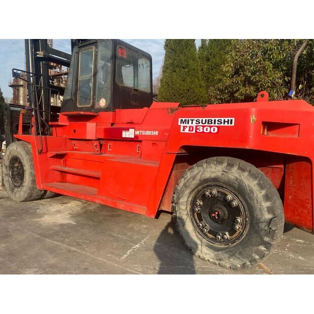 2019 MITSUBISHI FD300-41787084