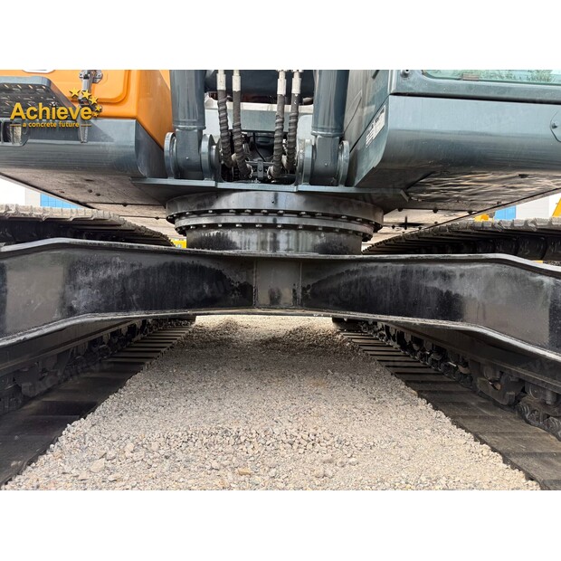 2024 Hyundai R225LC-9S-41787189