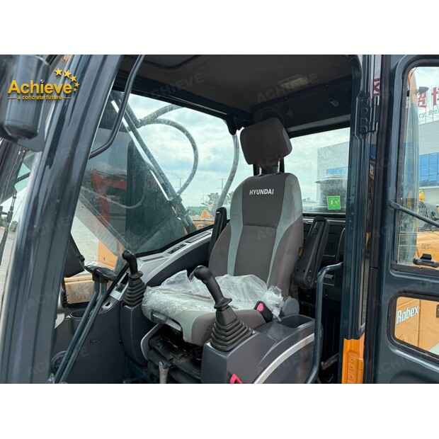 2024 Hyundai R225LC-9S-41787190