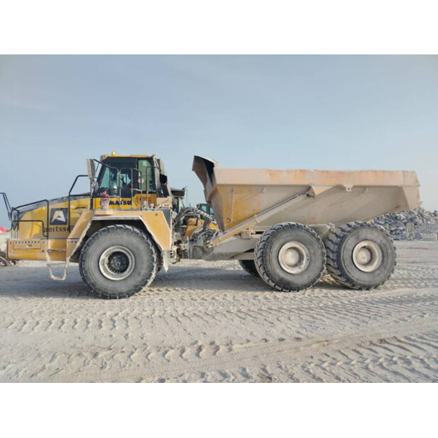 2017 Komatsu HYM400-3R-41787581
