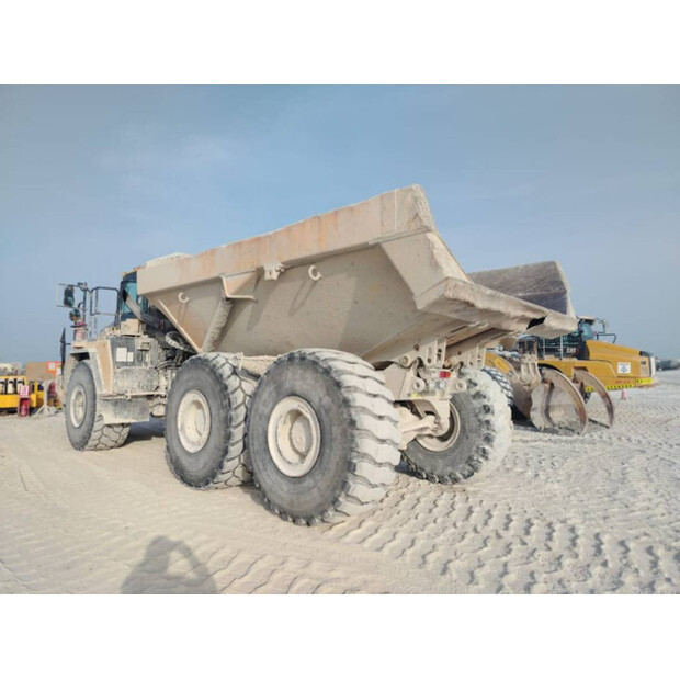 2017 Komatsu HYM400-3R-41787583
