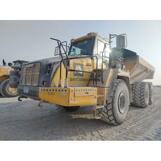 2017 Komatsu HYM400-3R-41787590
