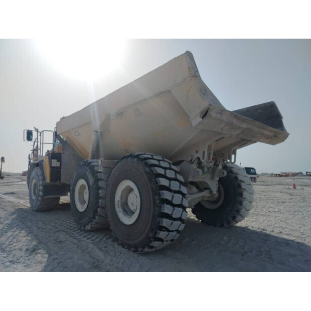 2017 Komatsu HYM400-3R-41787615