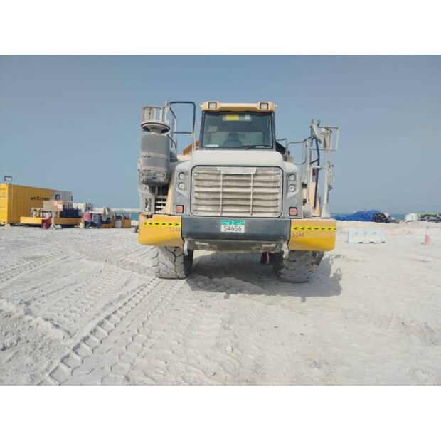 2017 Komatsu HYM400-3R-41787623