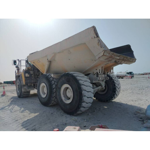 2017 كوماتسو HYM400-3R-41787694