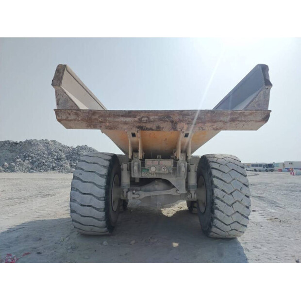 2017 كوماتسو HYM400-3R-41787695
