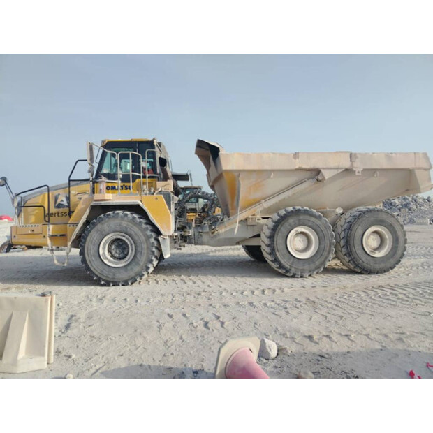 2017 Komatsu HYM400-3R-41787701