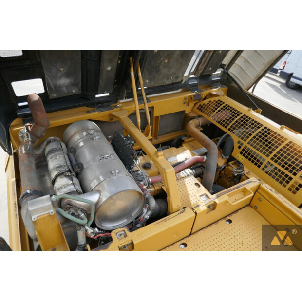 2015 Caterpillar 352FL-41787730