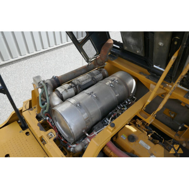 2015 Caterpillar 352FL-41787732
