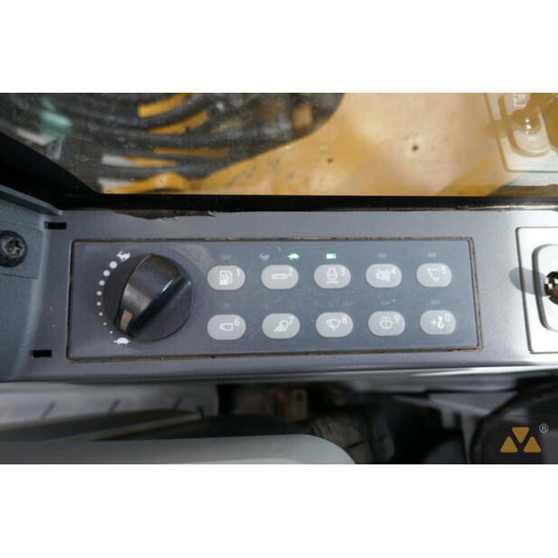 2015 Caterpillar 352FL-41787787