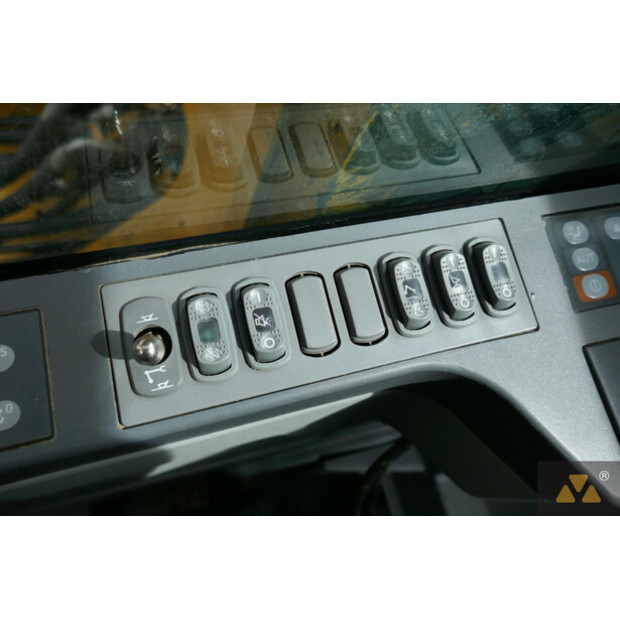 2015 Caterpillar 352FL-41787788