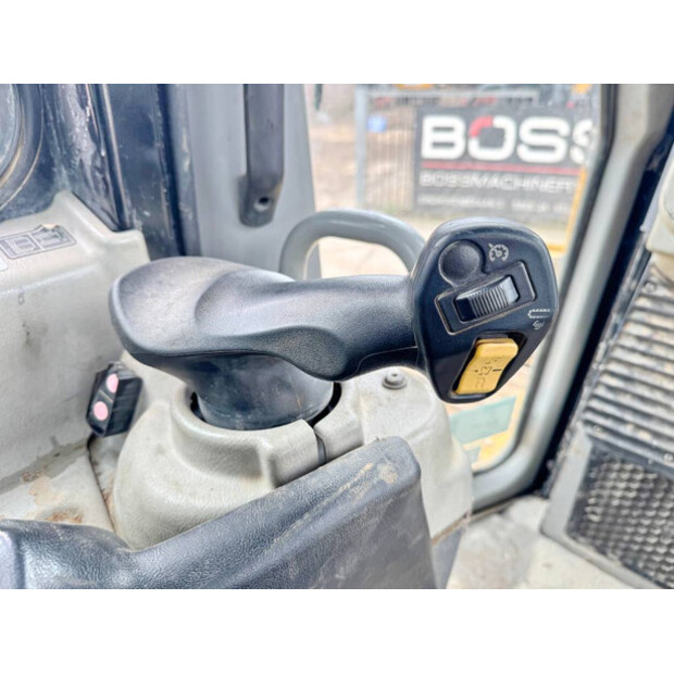 2010 كاتربيلر D6T-41788173
