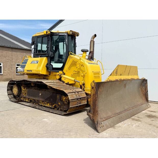 2016 Komatsu D61PXI-24-41788453