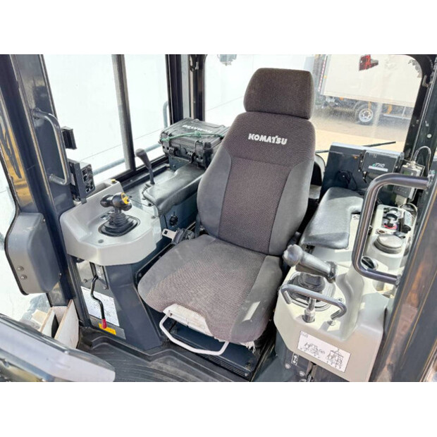 2016 Komatsu D61PXI-24-41788454