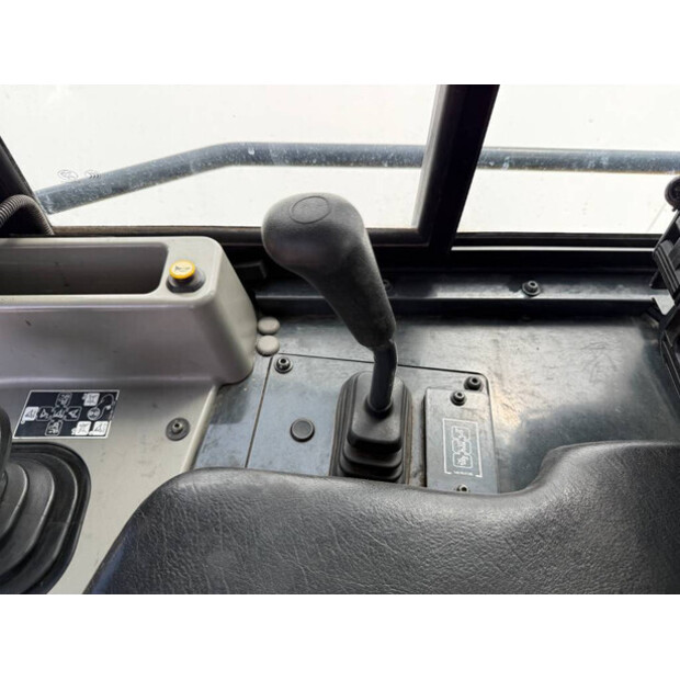 2016 Komatsu D61PXI-24-41788479