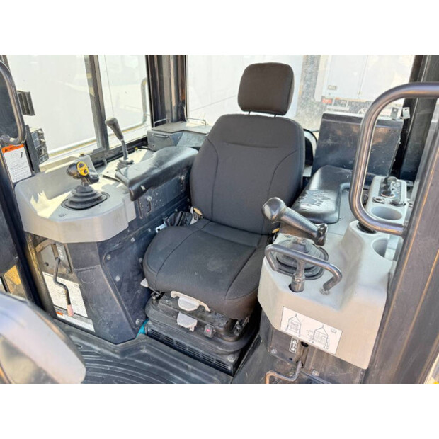 2019 كوماتسو D61PXI-24-41788512