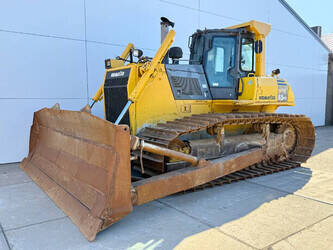 Image for DOZERS 2010 Komatsu D85PX-15E0