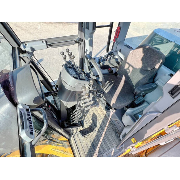 2013 Volvo G946B-41788870
