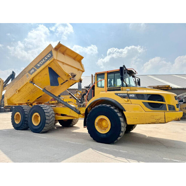 2018 فولفو A45G-41789373