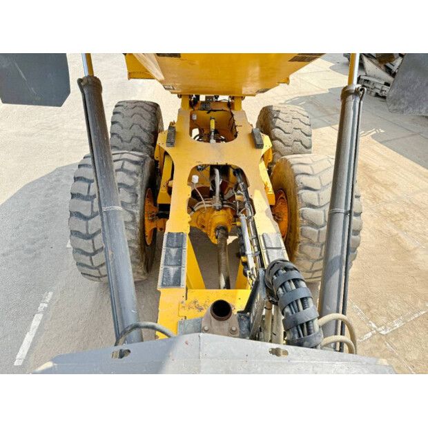 2018 فولفو A45G-41789376