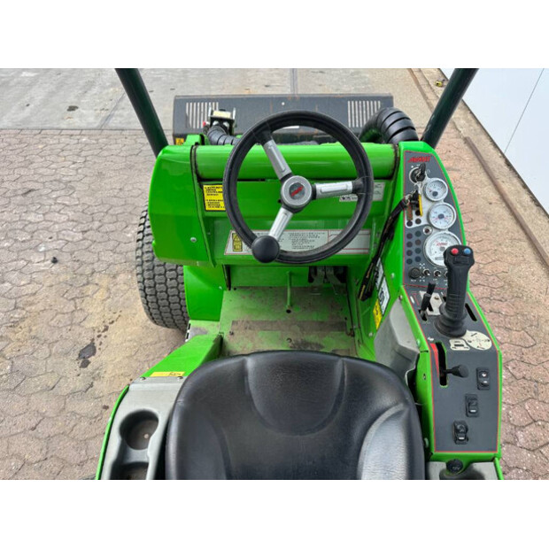 2019 Avant M750-41789539