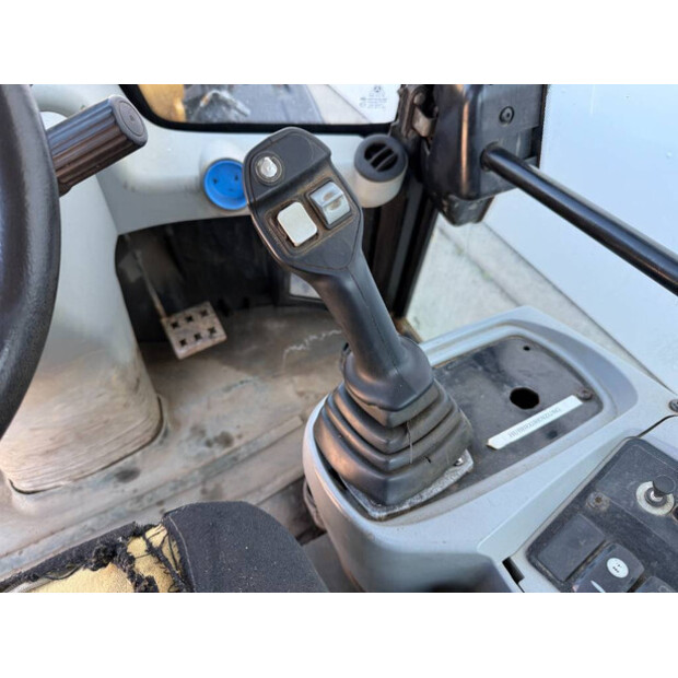 2011 Caterpillar 906H-41789577