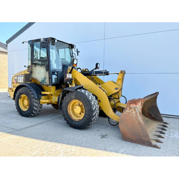 2010 كاتربيلر 908H-41789595