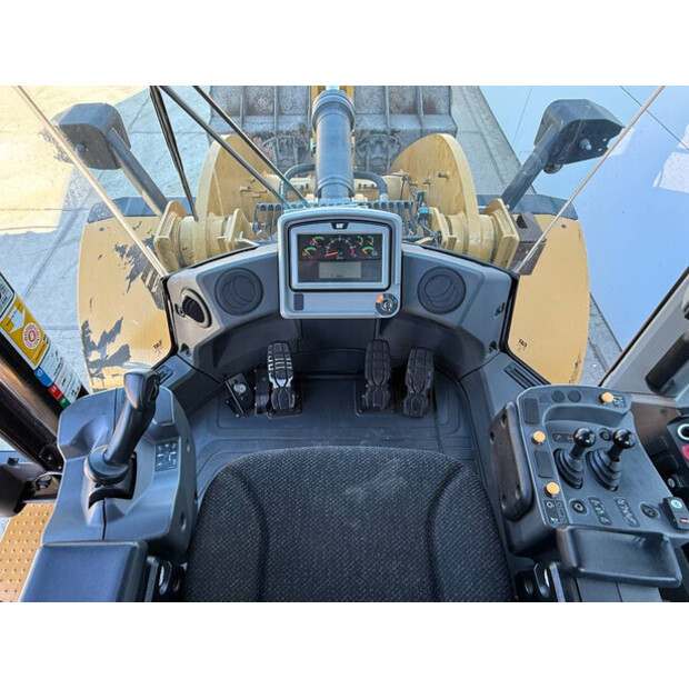 2018 Caterpillar 950M-41789863