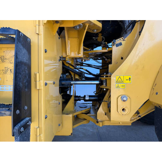 2018 Caterpillar 950M-41789872