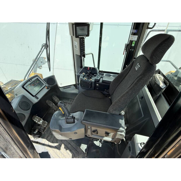 2018 Caterpillar 966M-41789977