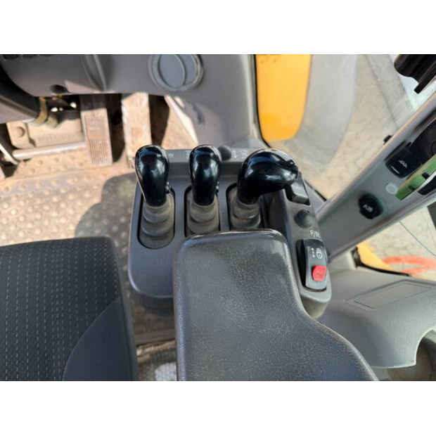 2021 Volvo L110H-41790403