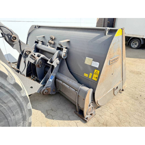 2021 Volvo L110H-41790408
