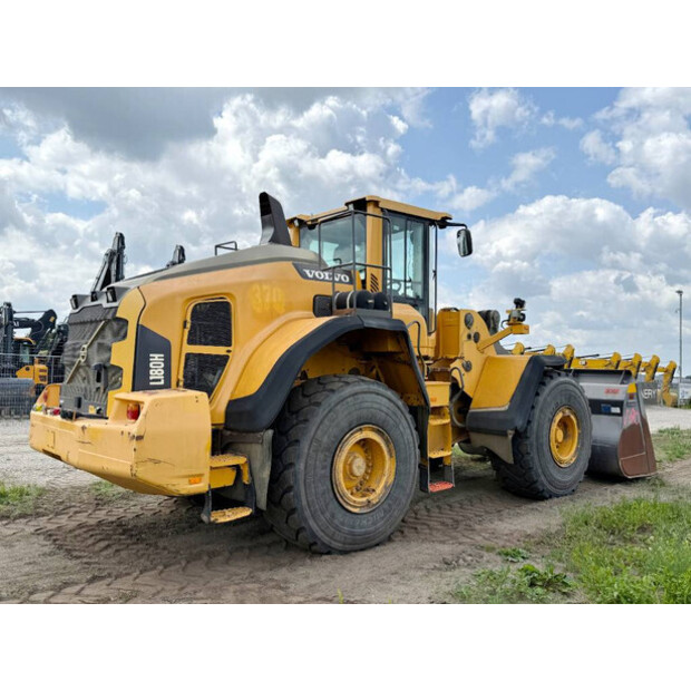 2015 فولفو L180H-41790452