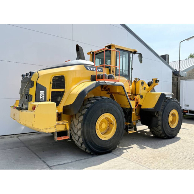 2018 فولفو L220H-41790534