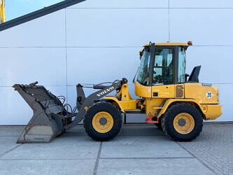 Image for WHEEL LOADERS 2021 Volvo L30G