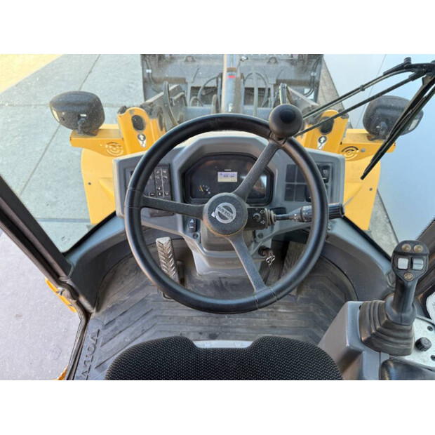2021 Volvo L30G-41790610