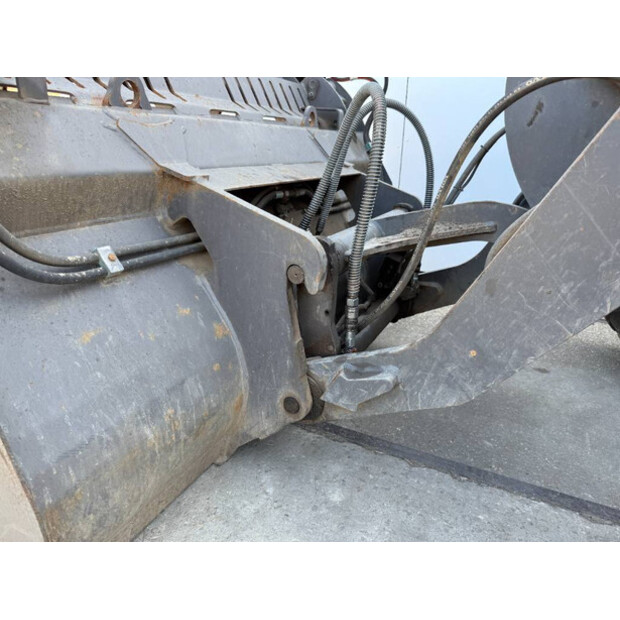 2021 Volvo L30G-41790617