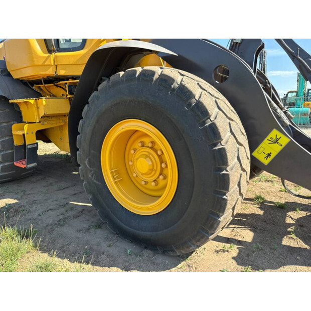 2015 فولفو L60H-41790779
