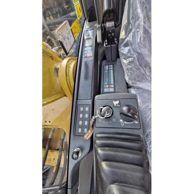 2014 CATERILLAR 320D-41790866