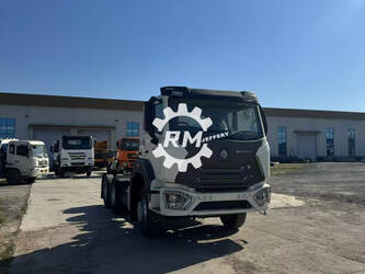 Image de CAMIONS-GRUES TÉLESCOPIQUES 2025 HOWO 371