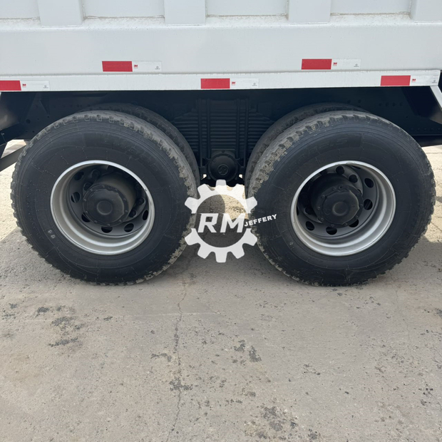 2025 SHACMAN F3000-41805688