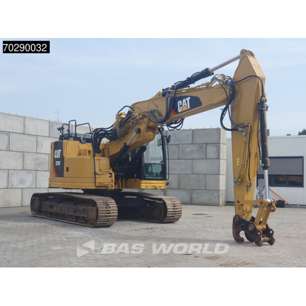 2018 Caterpillar 325FL-41806359