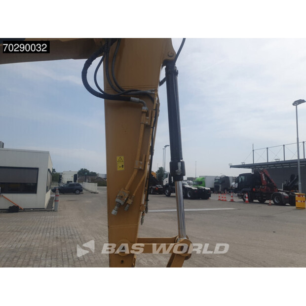 2018 Caterpillar 325FL-41806366